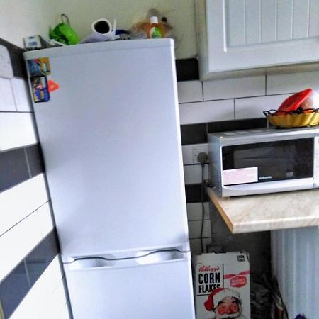Comfortable Double Bedroom In London Hornchurch Ngoại thất bức ảnh